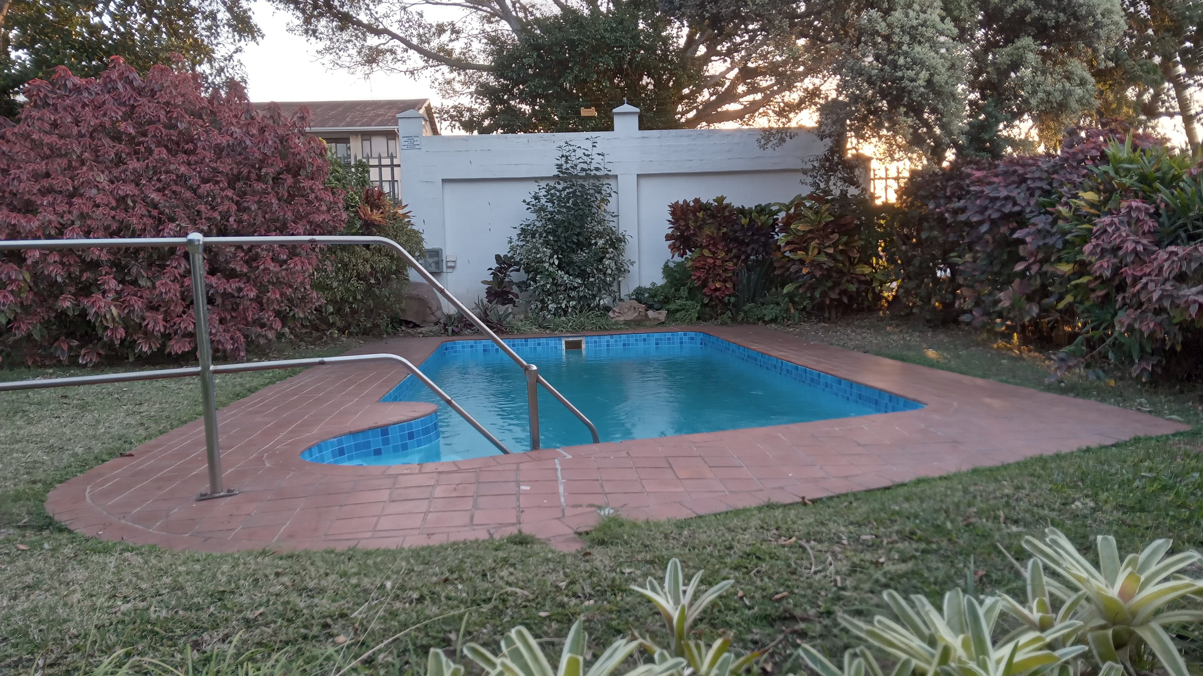 pool area-min